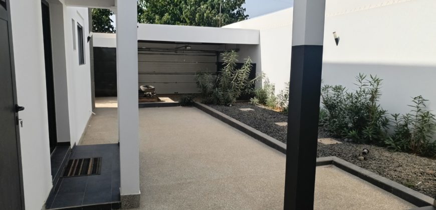 Somone villa contemporaine neuve de 5 chambres avec piscine