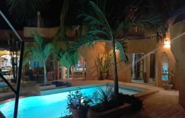 Ngaparou – sublime villa riad de 3 chambres + 1 dependance avec piscine à vendre. BV417.