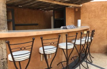 Ngaparou – sublime villa riad de 3 chambres + 1 dependance avec piscine à vendre. BV417.