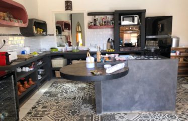Ngaparou – sublime villa riad de 3 chambres + 1 dependance avec piscine à vendre. BV417.