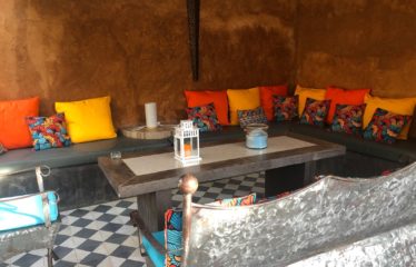 Ngaparou – sublime villa riad de 3 chambres + 1 dependance avec piscine à vendre. BV417.