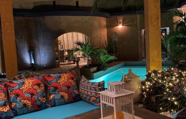 Ngaparou – sublime villa riad de 3 chambres + 1 dependance avec piscine à vendre. BV417.
