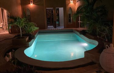 Ngaparou – sublime villa riad de 3 chambres + 1 dependance avec piscine à vendre. BV417.