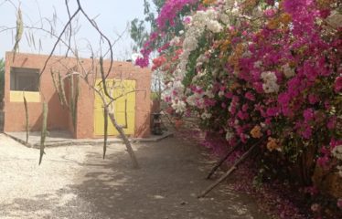 Mbodiene – Villa et sa dépendance sur une parcelle de 1600m2 à vendre.