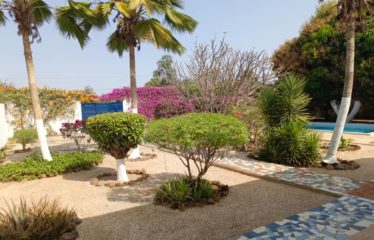 Warang – charmante villa avec piscine + 1 appartement T2  autonome à vendre