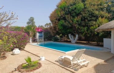 Warang – charmante villa avec piscine + 1 appartement T2  autonome à vendre