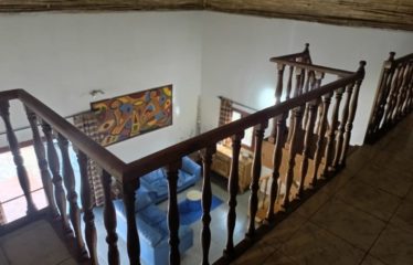 Warang – charmante villa avec piscine + 1 appartement T2  autonome à vendre