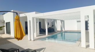 Nguerigne Belle villa contemporaine de 3 chambres avec piscine