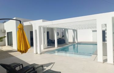 Nguerigne – Belle villa contemporaine de 3 chambres avec piscine à louer.BV426
