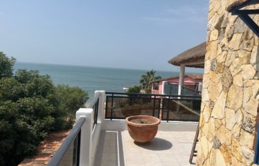 Popenguine – villa de 3 chambres en bordure de mer à vendre