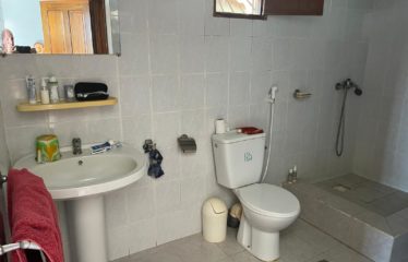 Popenguine – villa de 3 chambres en bordure de mer à vendre