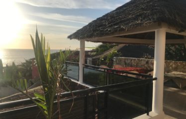 Popenguine – villa de 3 chambres en bordure de mer à vendre
