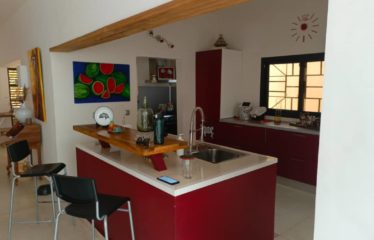 Saly – Villa moderne originale 3 chambres avec piscine en TF à vendre.