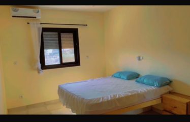 Saly – Appartement T3 avec piscine à louer. BV419.