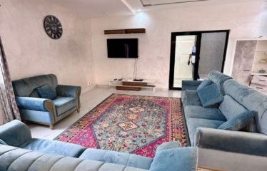 Ngaparou – villa R+2  avec piscine – 4 chambres en Bail à vendre.BV448.