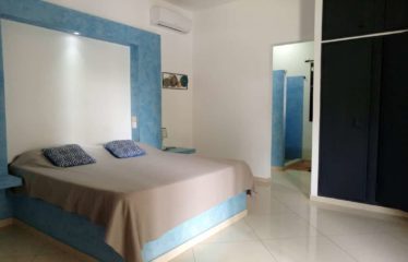 Nguérigne – Villa de 4 chambres plus 2 studios indépendants avec piscine à louer. BV395/1.