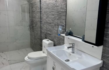Ngaparou – Villa r+2 avec piscine – 4 chambres et son salon marocain à louer.BV 449.
