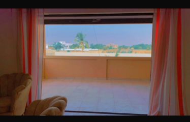 Saly – Appartement T3 avec piscine à louer. BV419.