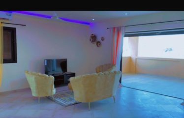 Saly – Appartement T3 avec piscine à louer. BV419.