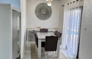 Ngaparou – villa R+2  avec piscine – 4 chambres en Bail à vendre.BV448.