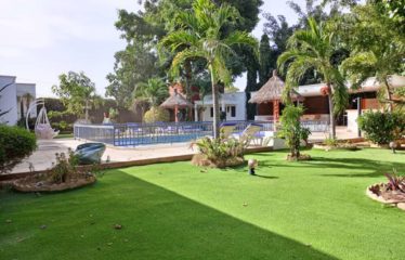 Nguérigne – Villa de 4 chambres plus 2 studios indépendants avec piscine à louer. BV395/1.