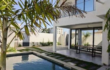 Ngaparou – Villa contemporaine neuve 4 chambres avec piscine à louer.BV444.