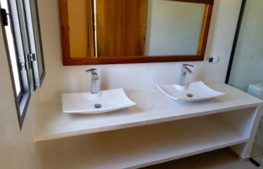 Ngaparou – Villa contemporaine neuve 4 chambres avec piscine à louer.BV444.