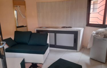 Ngaparou – Appartement T2 meublé dans résidence privée à louer (location longue durée).BV442.