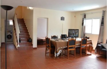 Warang – Villa (bail) 6 chambres avec piscine bord de plage à vendre.BV451.