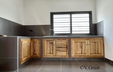 Nianing – Villa neuve 3 chambres avec piscine face à la lagune à vendre.BV452.