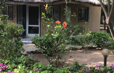 Warang – Villa authentique 2 chambres sur un terrain de 1184 m2 à vendre.BV455.