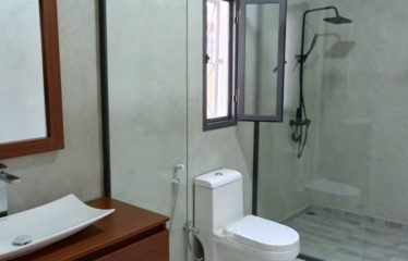 Ngaparou – Villa contemporaine neuve 4 chambres avec piscine à vendre.BV461.