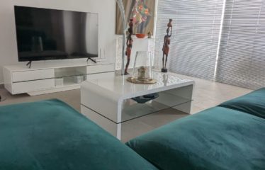 Saly – Villa contemporaine 2 chambres avec piscine à vendre.BV457.