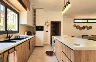 Nguérigne – Villa contemporaine plain pied 4 chambres à louer.BV467.