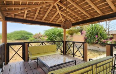 Nianing – Villa 5 chambres avec piscine au bord de la lagune à louer.BV473