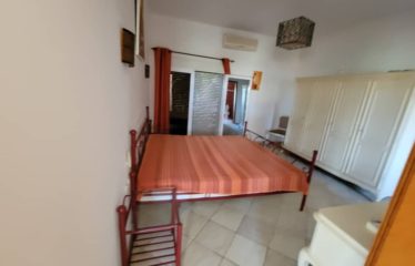 Saly – Villa pieds dans l’eau 6 chambres avec piscine à vendre.BV475.