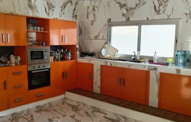 Ngaparou – Villa (R+1) 5 chambres avec piscine à vendre.BV477.