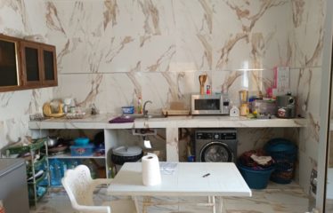 Ngaparou – Villa (R+1) 5 chambres avec piscine à vendre.BV477.