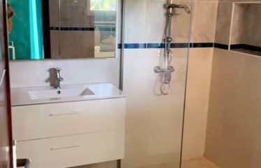 Nguérigne – Villa contemporaine 4 chambres avec piscine en résidence privée à louer.BV481.