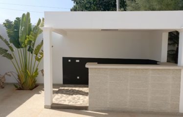 Somone – villa contemporaine neuve de 5 chambres avec piscine à louer.BV479.
