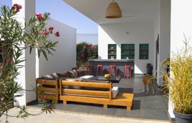 Nguérigne – Villa contemporaine standing 3 chambres et un studio avec piscine à vendre.BV480.