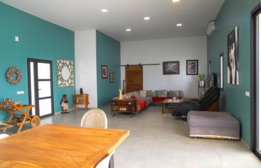 Nguérigne – Villa contemporaine standing 3 chambres et un studio avec piscine à vendre.BV480.
