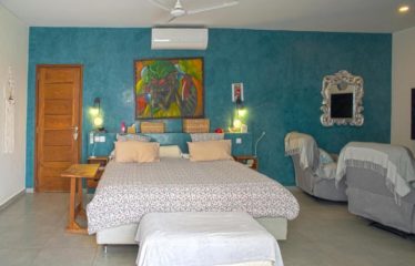 Nguérigne – Villa contemporaine standing 3 chambres et un studio avec piscine à vendre.BV480.