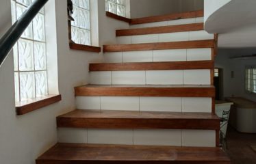 Nguérigne – Villa afro-contemporaine 3 chambres avec piscine à vendre.BV490.