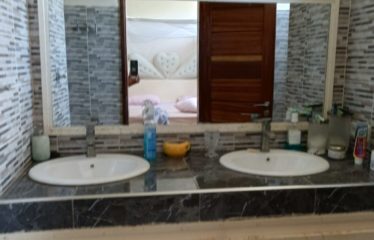 Ngaparou – Villa 3 chambres avec piscine à vendre.BV489.