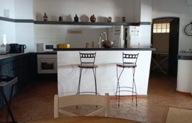 Nguérigne – Villa afro-contemporaine 3 chambres avec piscine à vendre.BV490.