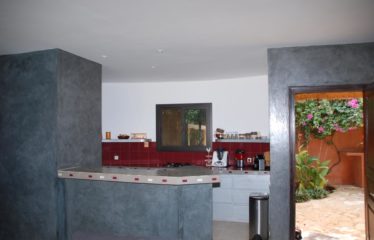 Nguérigne – Villa afro 3 chambres avec piscine à vendre.BV496.