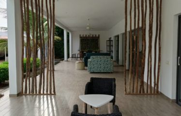 Nguérigne – Villa contemporaine de standing 5 chambres avec piscine à louer.BV501.