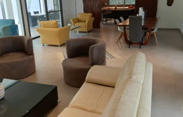 Nguérigne – Villa contemporaine de standing 5 chambres avec piscine à louer.BV501.