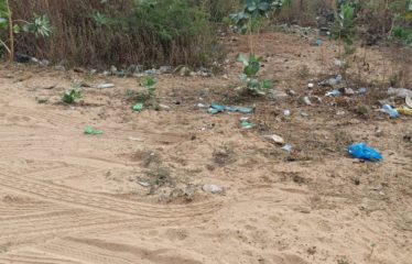 Ngaparou – Terrain proche bord de mer (30 m) de 693 m2 à vendre.BT296.